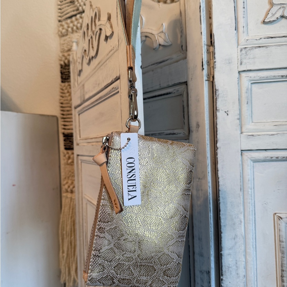 Consuela Combi Leah NWT